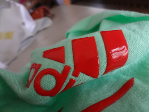 食品級(jí)環(huán)保絲印織帶硅膠 ab組分液體硅膠生產(chǎn)廠(chǎng)家 硅膠絲印操作說(shuō)明